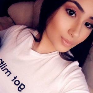 Meet your Posher, Evelyn